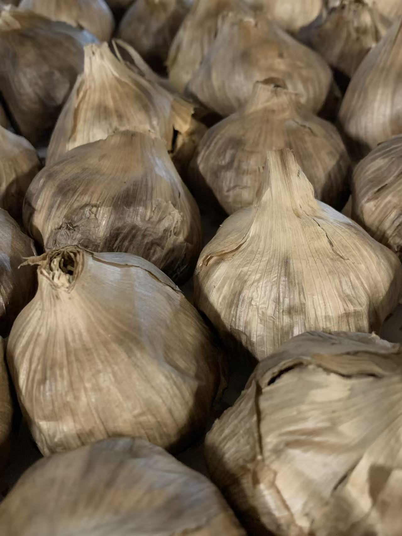 Black Garlic Whole Bulbs